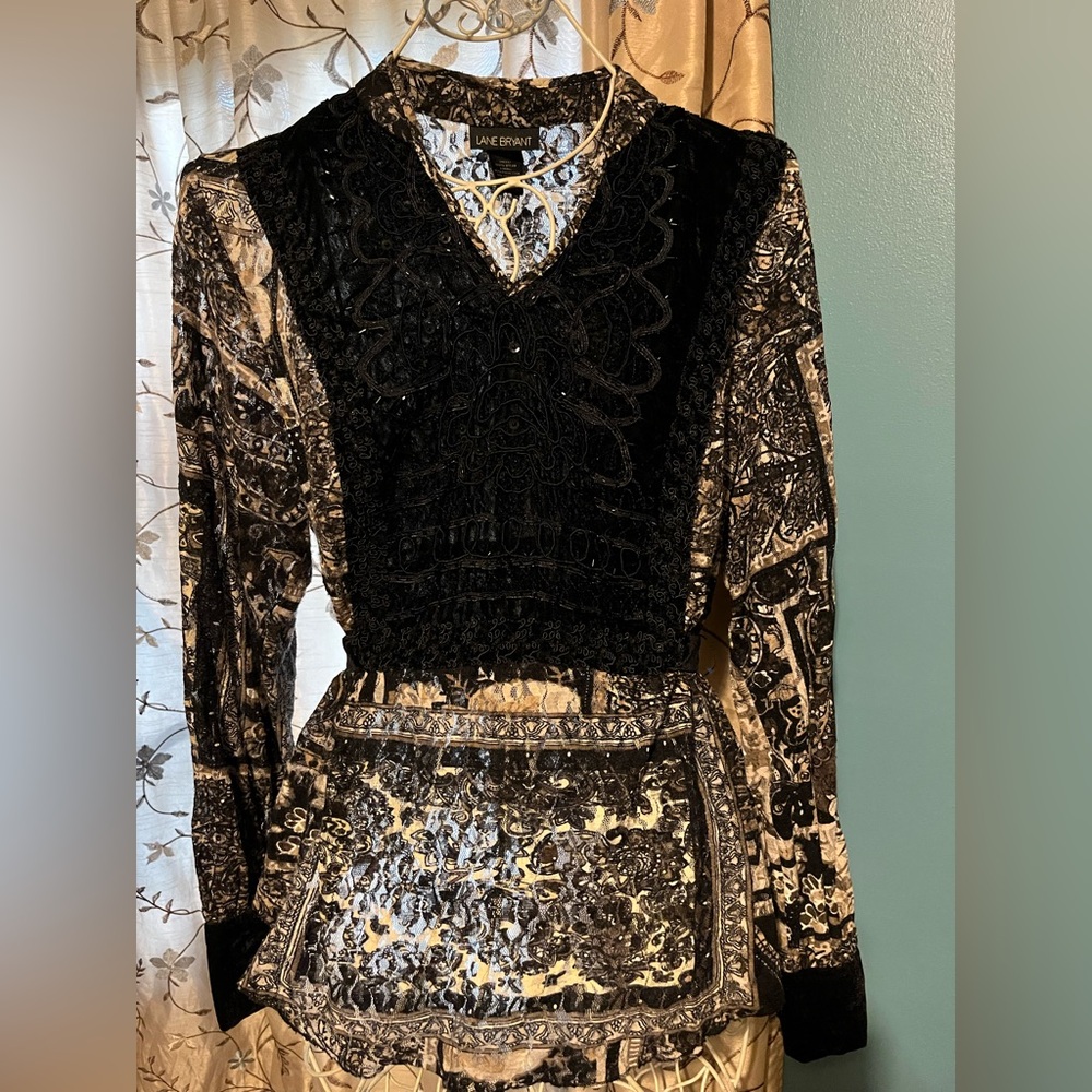 Lane Bryant Black Ivory Lace and Velvet Embroidered Bib Top 14 16